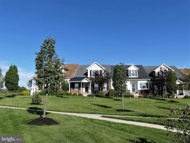 2133 HANFORD WAY, Pennsburg, PA 18073