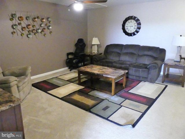 2133 HANFORD WAY, Pennsburg, PA 18073
