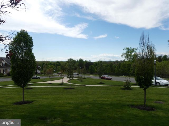 2133 HANFORD WAY, Pennsburg, PA 18073