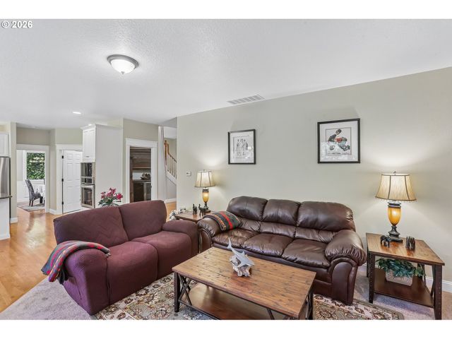 20495 Sw TREMONT Way, Beaverton, OR 97007