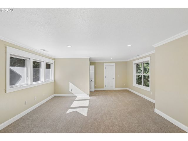 20495 Sw TREMONT Way, Beaverton, OR 97007