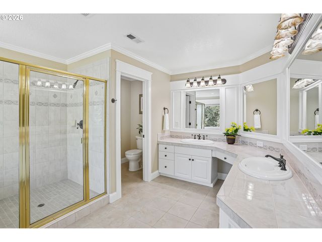 20495 Sw TREMONT Way, Beaverton, OR 97007