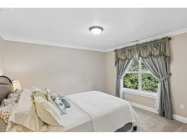 20495 Sw TREMONT Way, Beaverton, OR 97007