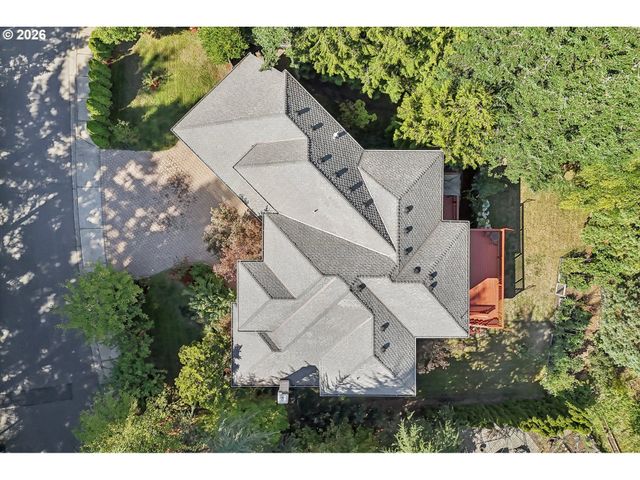 20495 Sw TREMONT Way, Beaverton, OR 97007