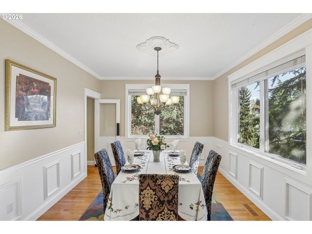 20495 Sw TREMONT Way, Beaverton, OR 97007