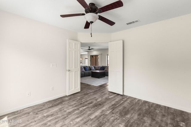 2272 E COCHISE Avenue, Apache Junction, AZ 85119