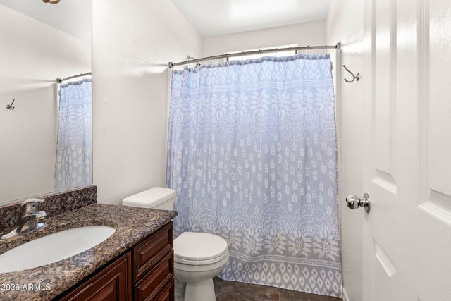 2272 E COCHISE Avenue, Apache Junction, AZ 85119