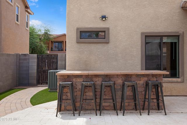 2272 E COCHISE Avenue, Apache Junction, AZ 85119