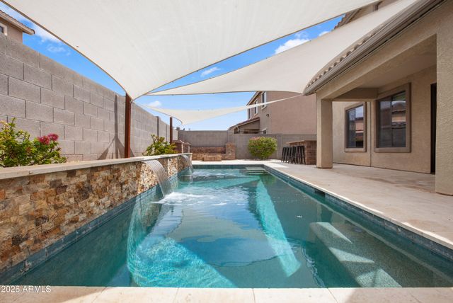 2272 E COCHISE Avenue, Apache Junction, AZ 85119