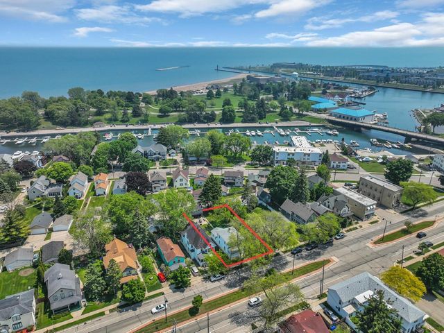 4715 7th AVENUE, Kenosha, WI 53140