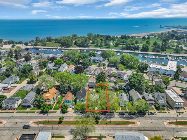 4715 7th AVENUE, Kenosha, WI 53140