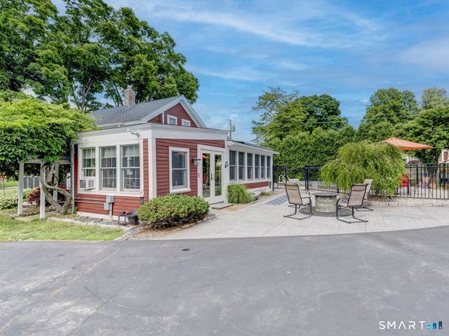 436 Middle Turnpike East, Manchester, CT 06040