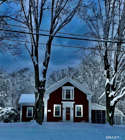 436 Middle Turnpike East, Manchester, CT 06040