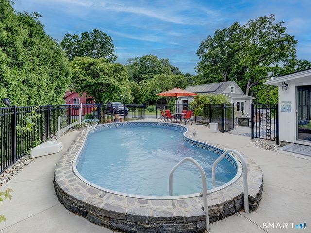 436 Middle Turnpike East, Manchester, CT 06040