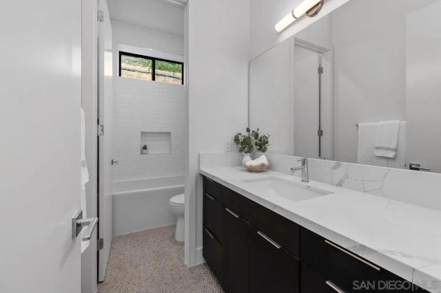 4841 Academy St, San Diego, CA 92109