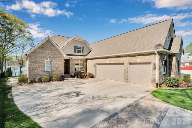 8318 Normandy Road, Denver, NC 28037
