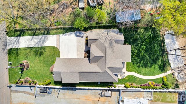 8318 Normandy Road, Denver, NC 28037