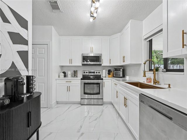 21965 SW 125th Ave, Miami, FL 33170