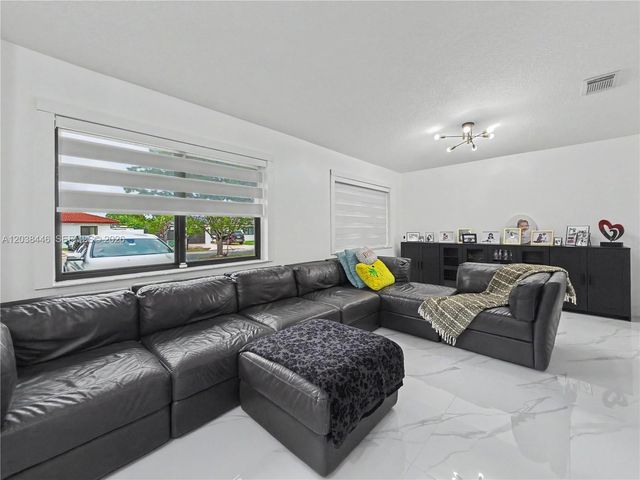 21965 SW 125th Ave, Miami, FL 33170