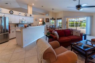 458 Countryside DR, Naples, FL 34104