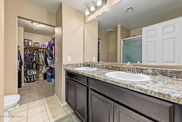 8745 N Black Pine Drive, Tucson, AZ 85743