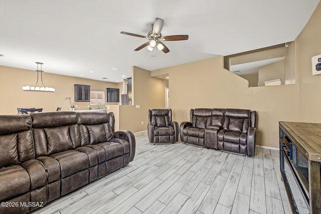 8745 N Black Pine Drive, Tucson, AZ 85743