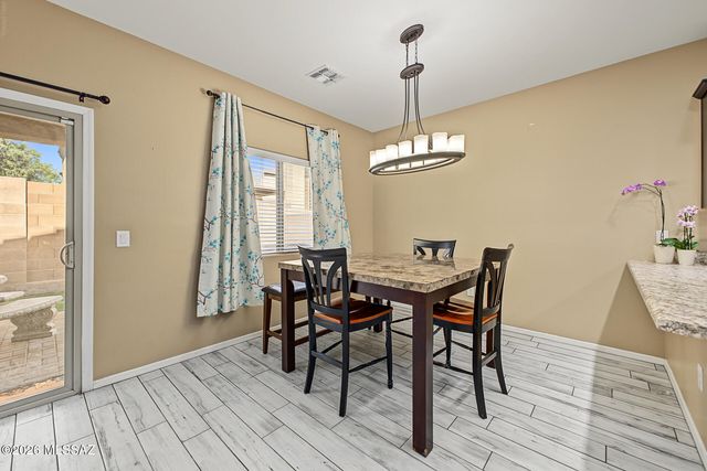 8745 N Black Pine Drive, Tucson, AZ 85743