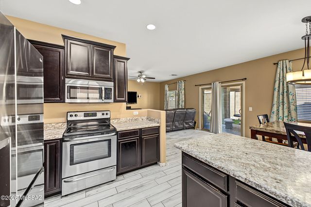 8745 N Black Pine Drive, Tucson, AZ 85743
