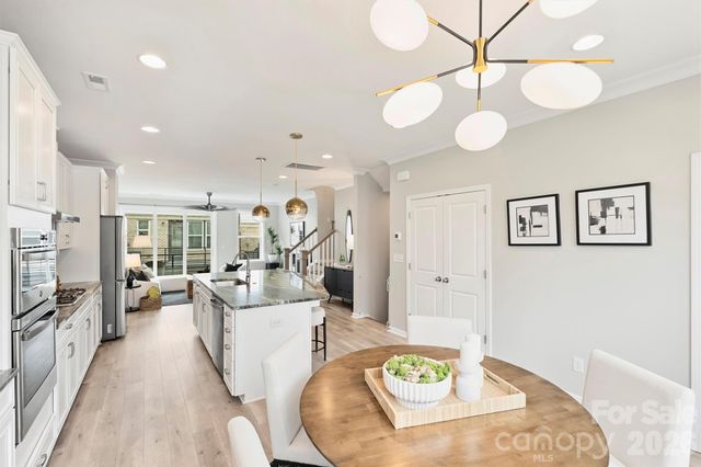 420 Grey Reagan Trail 21, Charlotte, NC 28211