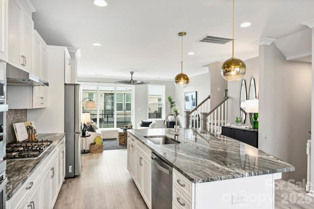 420 Grey Reagan Trail 21, Charlotte, NC 28211
