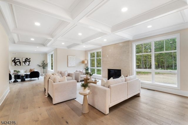 3 Brookside Dr, Warren Twp., NJ 07059