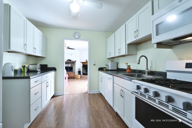 21452 W Sarah Drive, Lake Villa, IL 60046