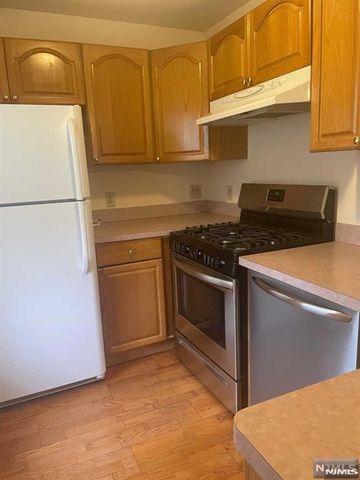 273 Edwards Street 2, Ridgewood, NJ 07450