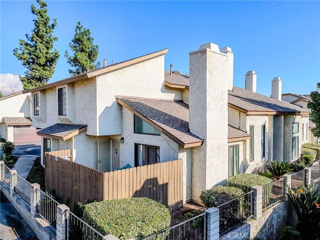 1974 E Lynwood Drive 2B, San Bernardino, CA 92404