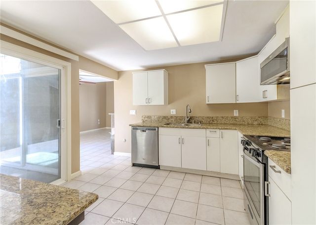 1974 E Lynwood Drive 2B, San Bernardino, CA 92404