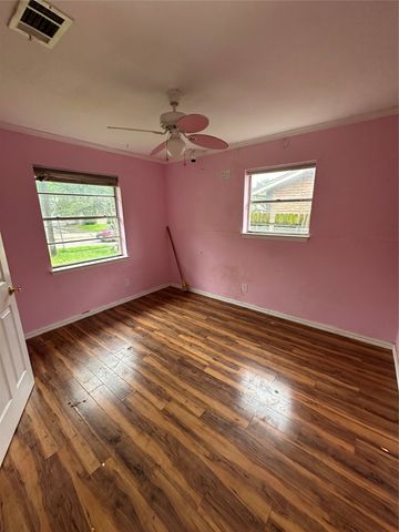 1202 Rebecca Lane, Arlington, TX 76014