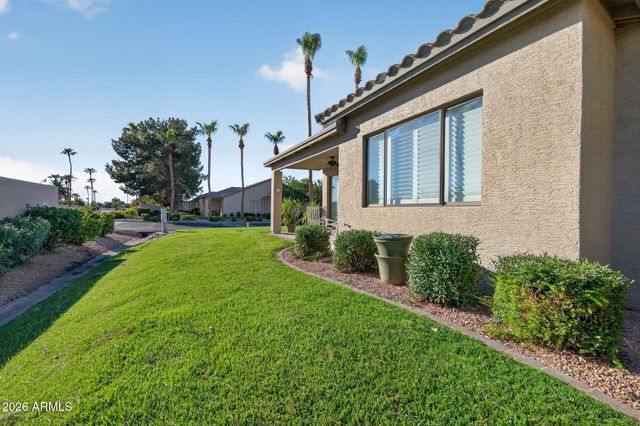 9733 E HOLIDAY Way, Sun Lakes, AZ 85248