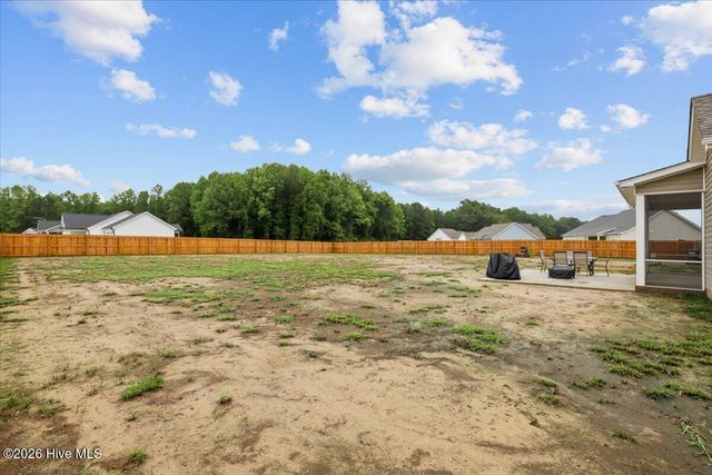 21 Oakbridge Way, Pikeville, NC 27863