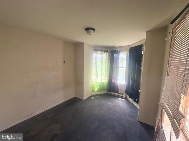 1802 W MONTGOMERY AVE, Philadelphia, PA 19121