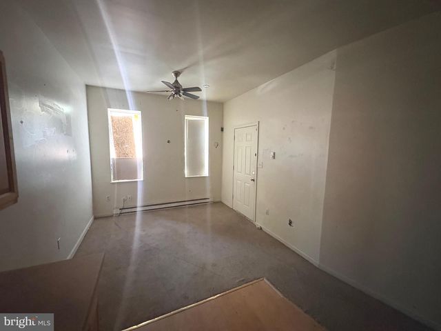 1802 W MONTGOMERY AVE, Philadelphia, PA 19121
