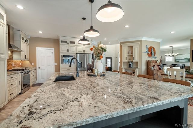 4990 Kraus Road, Clarence, NY 14031