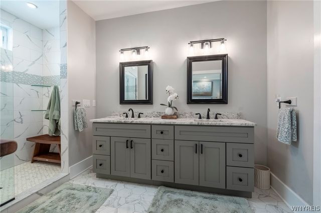 4990 Kraus Road, Clarence, NY 14031