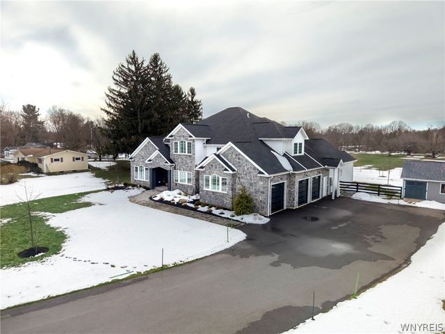 4990 Kraus Road, Clarence, NY 14031