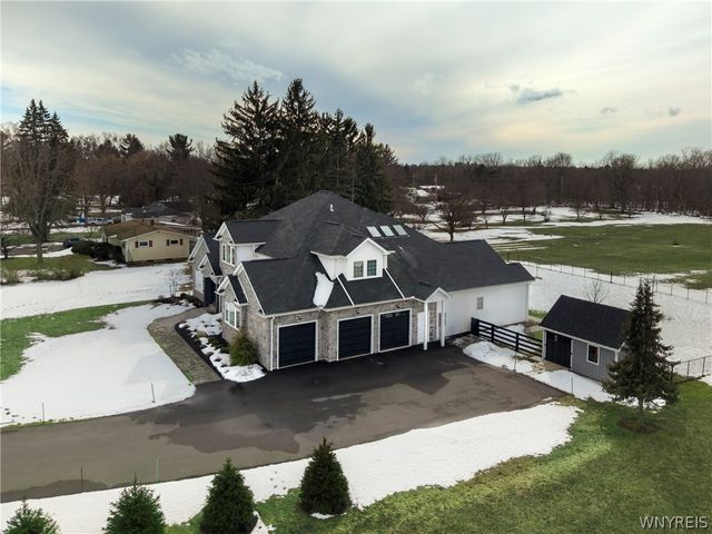 4990 Kraus Road, Clarence, NY 14031