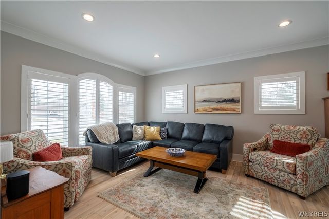 4990 Kraus Road, Clarence, NY 14031