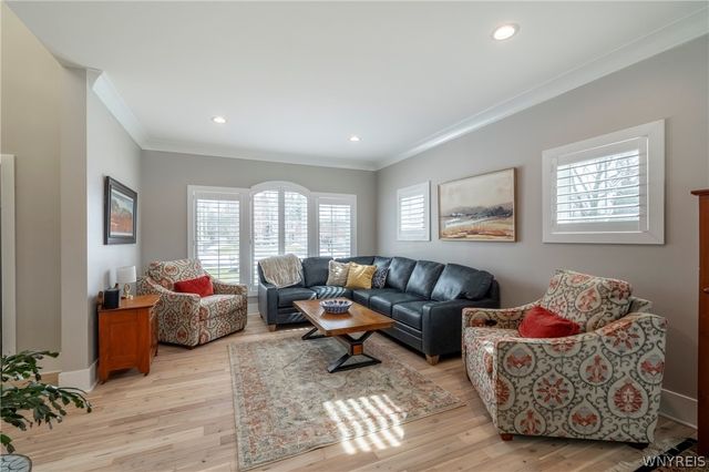 4990 Kraus Road, Clarence, NY 14031