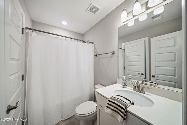 7163 Maple Leaf Drive, Wilmington, NC 28411