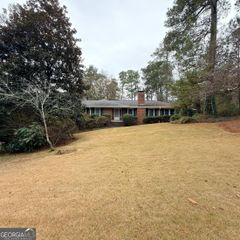 4950 Long Island Drive NW, Atlanta, GA 30327