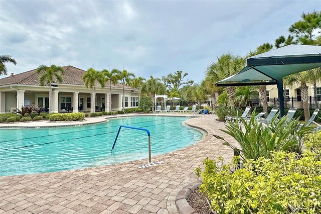 8382 ENCLAVE WAY 102, Sarasota, FL 34243