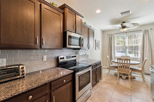 8382 ENCLAVE WAY 102, Sarasota, FL 34243